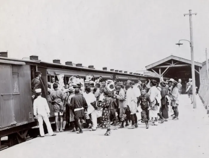 Framed Print : Departing soldiers, Russo-Japanese War 1904-5 Framed Print : Departing soldiers, Russo-Japanese War 1904-5