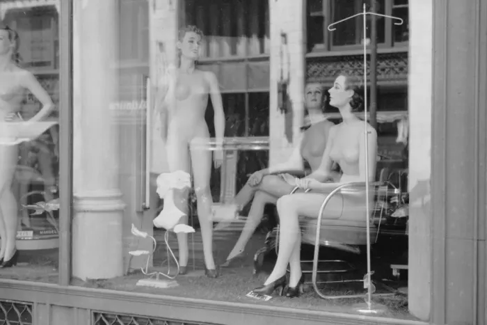 Framed Print : Department store models, Chicago, Illinois Framed Print : Department store models, Chicago, Illinois