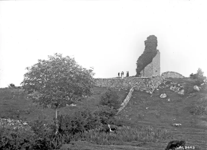 Framed Print : Derelict castle with people standing beside the tower stump Framed Print : Derelict castle with people standing beside the tower stump