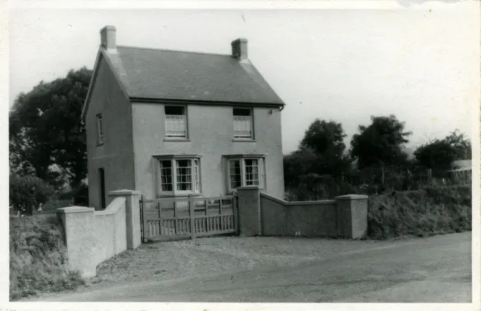 Framed Print : Detached House, Clarbeston Road, Carmarthenshire Framed Print : Detached House, Clarbeston Road, Carmarthenshire