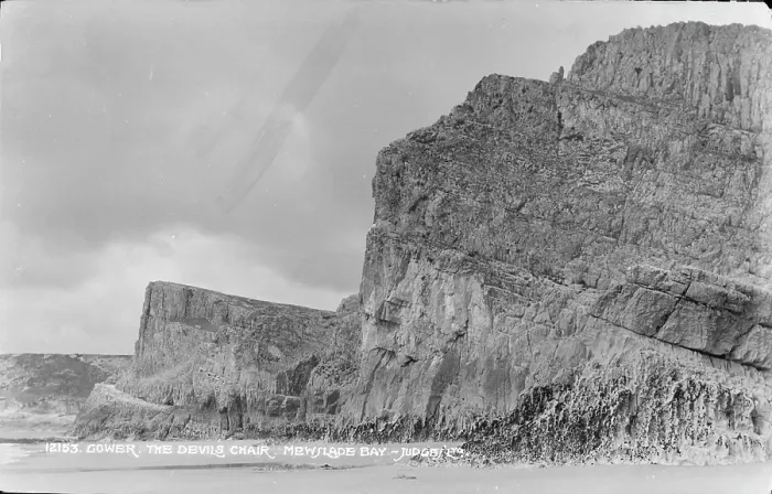Framed Print : The Devil's Chair, Mewslade Bay Framed Print : The Devil's Chair, Mewslade Bay