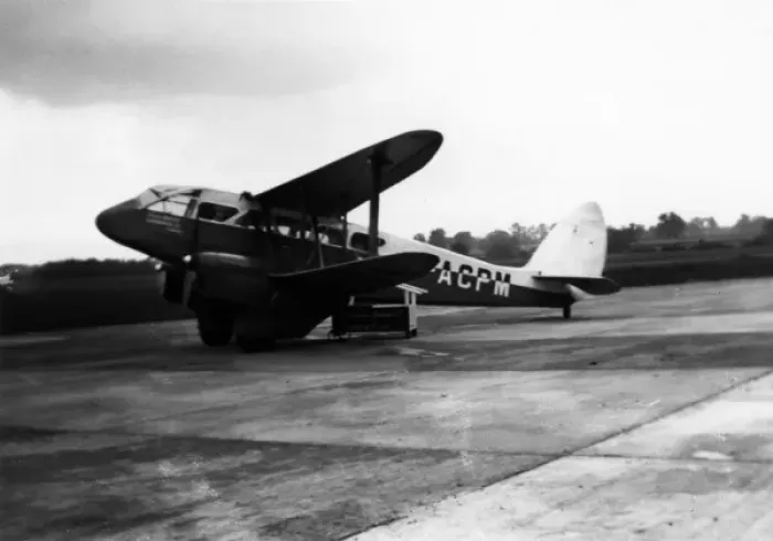 Framed Print : Dh Dragon Rapide Plane Framed Print : Dh Dragon Rapide Plane