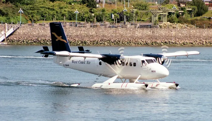 Framed Print : DHC-6 Twin Otter C-FMHR - 605 Framed Print : DHC-6 Twin Otter C-FMHR - 605