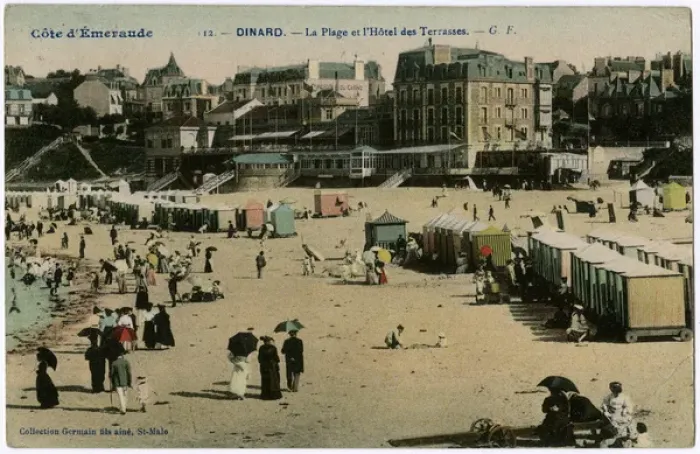 Framed Print : Dinard - LA Plage Framed Print : Dinard - LA Plage
