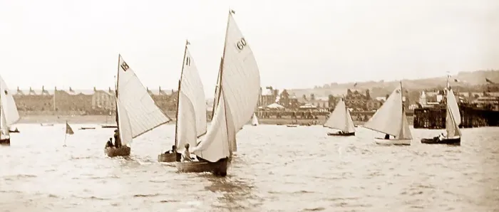 Framed Print : Dinghy racing at Teignmouth, probably 1930s Framed Print : Dinghy racing at Teignmouth, probably 1930s