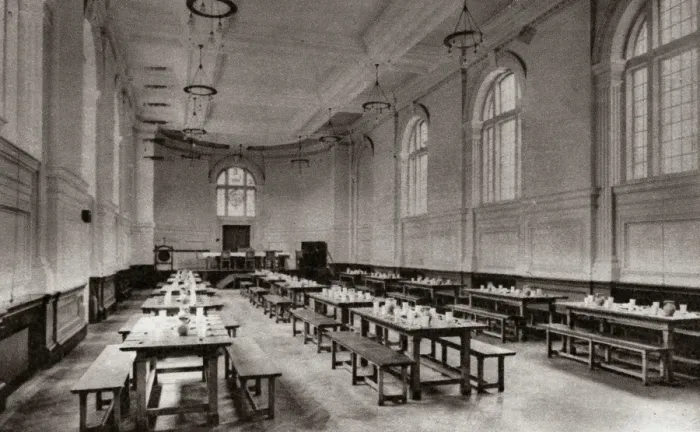 Framed Print : Dining Hall at Russell School, Addington Framed Print : Dining Hall at Russell School, Addington