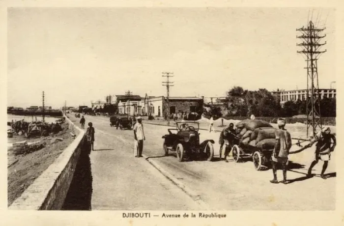 Framed Print : Djibouti, East Africa - Avenue de la Republique Framed Print : Djibouti, East Africa - Avenue de la Republique