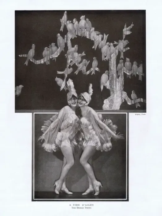 Framed Print : Dodge Sisters in La Grande Folie at the Folies Bergere, Pari Framed Print : Dodge Sisters in La Grande Folie at the Folies Bergere, Pari