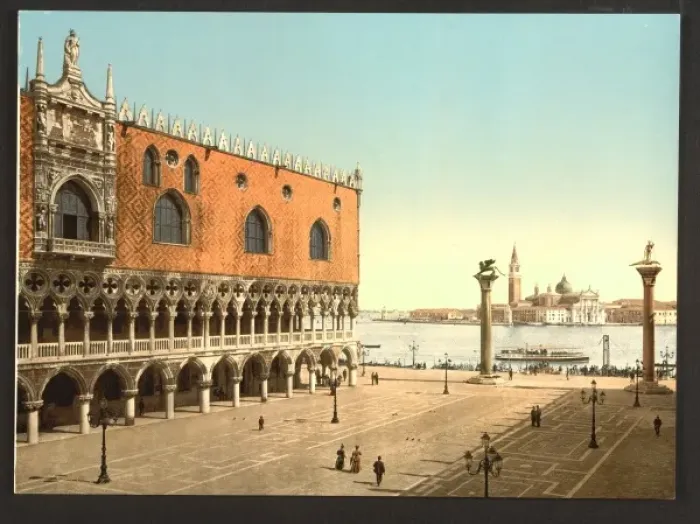 Framed Print : The Doges Palace and the Piazzetta, Venice, Italy Framed Print : The Doges Palace and the Piazzetta, Venice, Italy