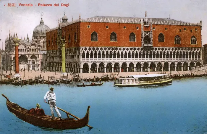 Framed Print : The Doges Palace, Venice, Italy - Gondola in Foreground Framed Print : The Doges Palace, Venice, Italy - Gondola in Foreground