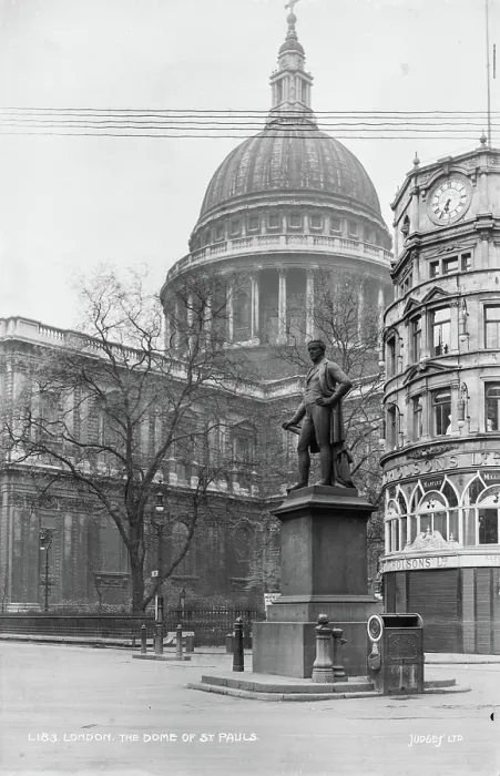 Framed Print : The Dome of St. Paul's Cathedral Framed Print : The Dome of St. Paul's Cathedral