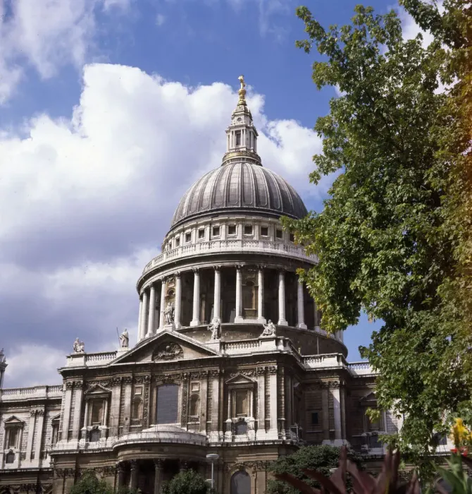 Framed Print : The dome of St. Pauls Cathedral, London Framed Print : The dome of St. Pauls Cathedral, London