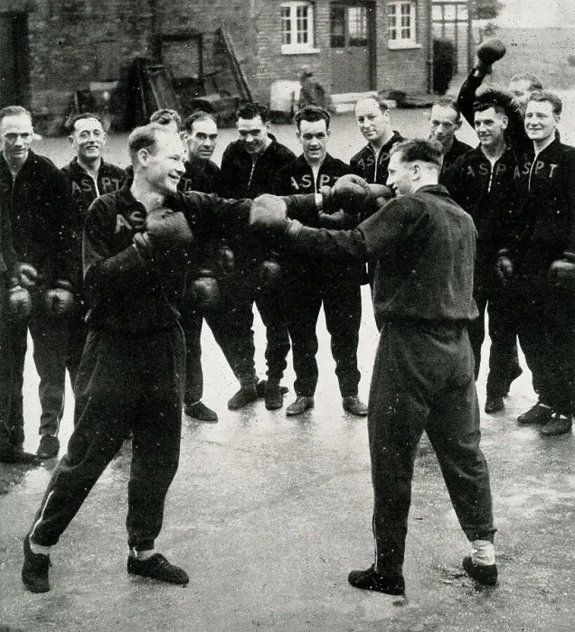 Framed Print : Don Welsh and Joe Mercer sparring Framed Print : Don Welsh and Joe Mercer sparring