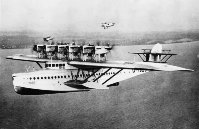Framed Print : Dornier Do X (forward view) aloft with escorts Framed Print : Dornier Do X (forward view) aloft with escorts