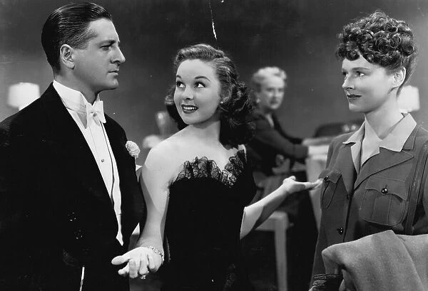 Dorothy Comingore (right) and Susan Hayward (middle)