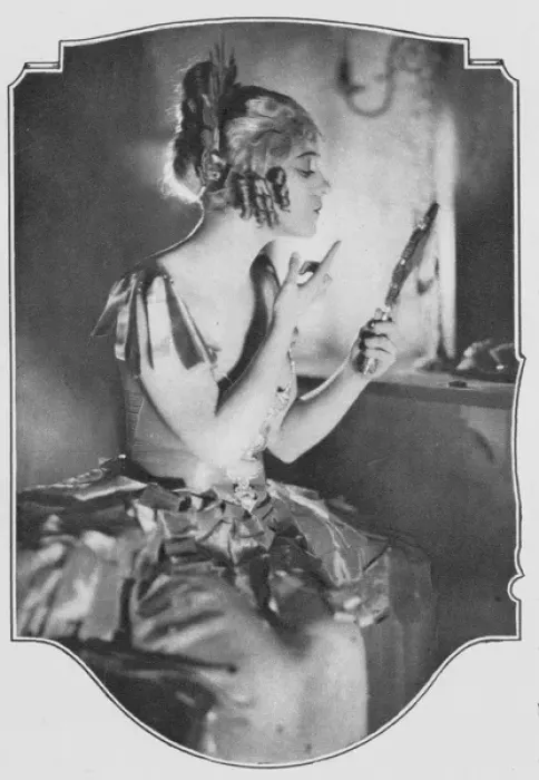 Framed Print : Dorothy Gish in Nell Gwynn (1925) Framed Print : Dorothy Gish in Nell Gwynn (1925)