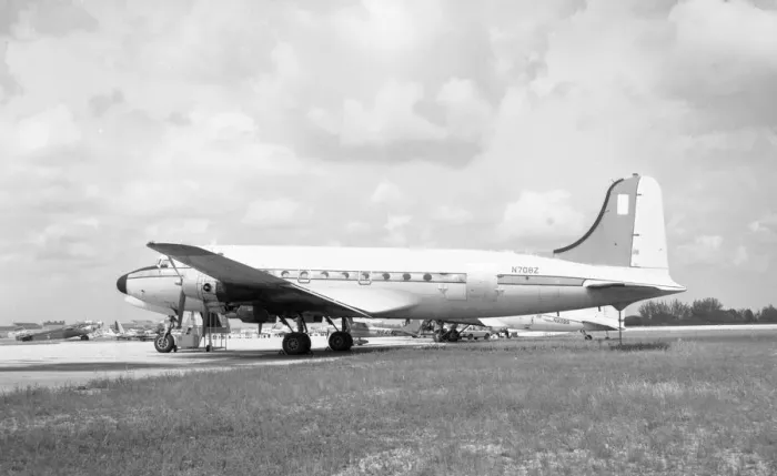 Framed Print : Douglas C-54G-10-DO N708Z Framed Print : Douglas C-54G-10-DO N708Z