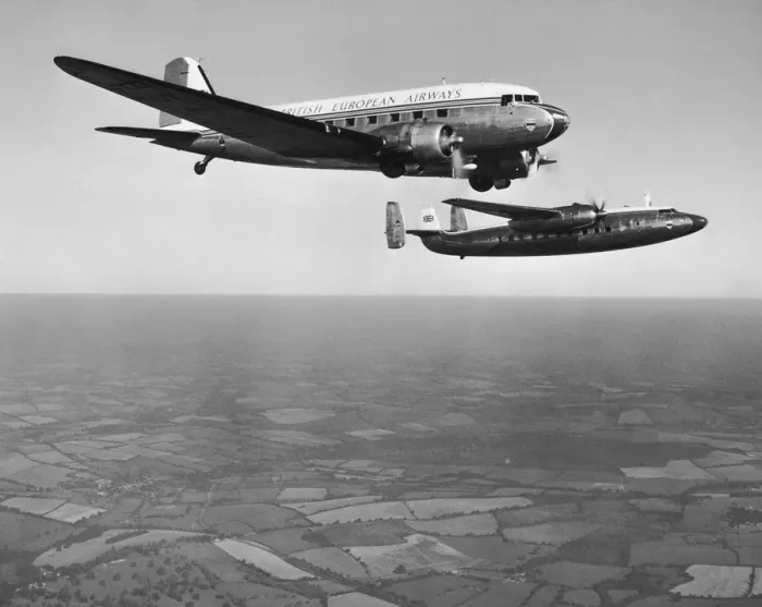 Framed Print : Douglas DC-3 Framed Print : Douglas DC-3