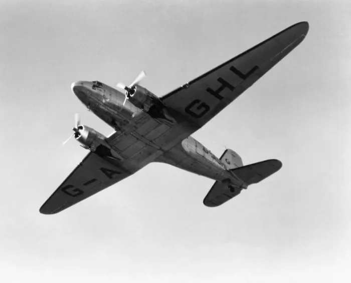 Framed Print : Douglas DC-3 Framed Print : Douglas DC-3