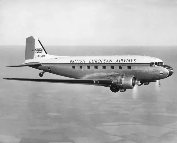 Framed Print : Douglas DC-3 Framed Print : Douglas DC-3