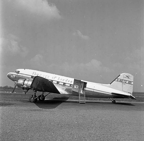Douglas DC-3 G-AGYZ Skyways of London Beauvais 1960