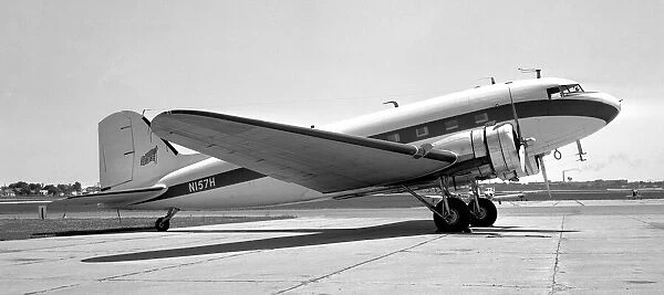 Douglas DC-3 N157H