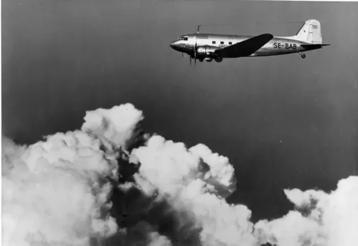 Framed Print : Douglas DC-3 SE-BAB H Framed Print : Douglas DC-3 SE-BAB H