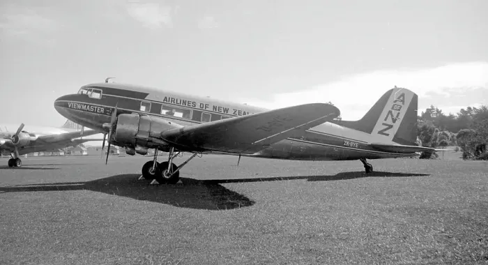 Framed Print : Douglas DC-3 Viewmaster ZK-BYE Jean Batten Framed Print : Douglas DC-3 Viewmaster ZK-BYE Jean Batten