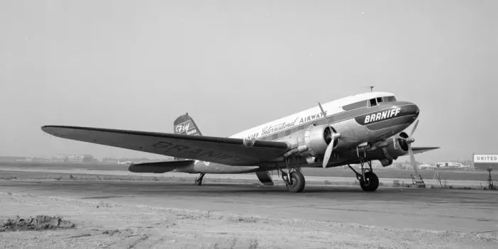 Framed Print : Douglas DC-3A N34952 Framed Print : Douglas DC-3A N34952