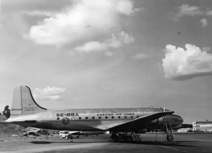 Framed Print : Douglas DC-4 SE-BBA Nordan of Swedish Air Lines at Bromm Framed Print : Douglas DC-4 SE-BBA Nordan of Swedish Air Lines at Bromm