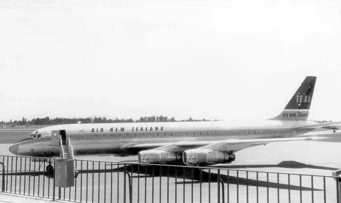 Framed Print : Douglas DC-8-52 ZK-NZA - Air New Zealand Framed Print : Douglas DC-8-52 ZK-NZA - Air New Zealand