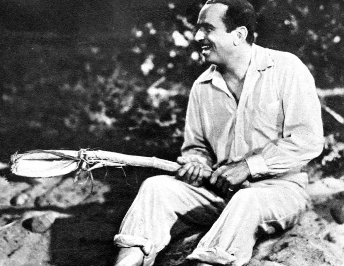 Framed Print : Douglas Fairbanks playing Mr Robinson Crusoe, 1932 Framed Print : Douglas Fairbanks playing Mr Robinson Crusoe, 1932