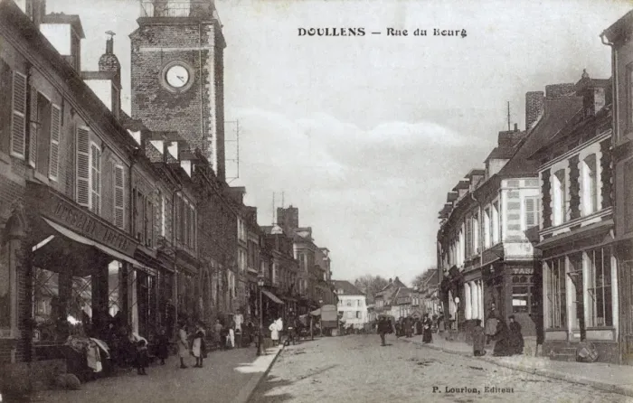 Framed Print : Doullens, France - Rue du Bourg