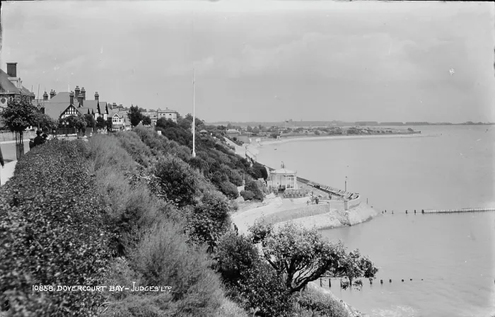 Framed Print : Dovercourt Bay Framed Print : Dovercourt Bay
