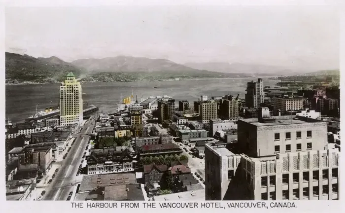 Framed Print : Downtown Vancouver, British Columbia, Canada Framed Print : Downtown Vancouver, British Columbia, Canada