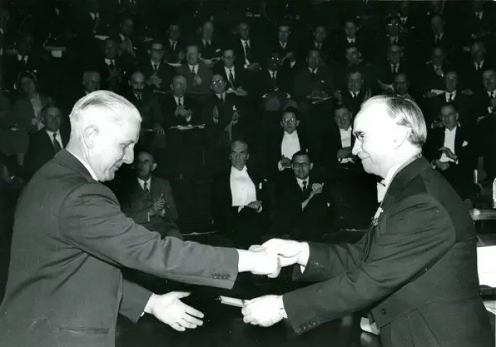 Framed Print : Dr E. S. Moult, left, Royal Aeronatical Society President? Framed Print : Dr E. S. Moult, left, Royal Aeronatical Society President?