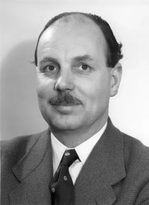 Framed Print : Dr George Steedman Hislop CBE Framed Print : Dr George Steedman Hislop CBE