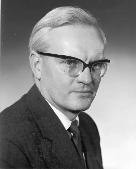 Framed Print : Dr Kenneth Graham Wilkinson CEng FRAeS (1917-1998) Framed Print : Dr Kenneth Graham Wilkinson CEng FRAeS (1917-1998)