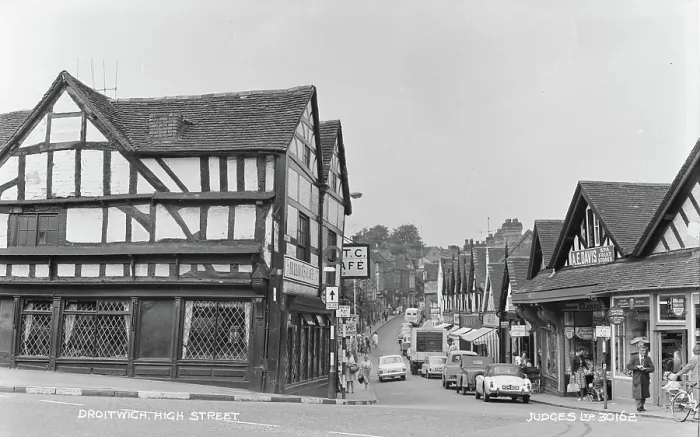 Framed Print : Droitwich High Street Framed Print : Droitwich High Street