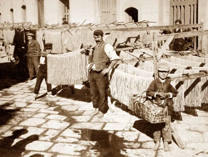 Framed Print : Drying macaroni, Naples, Italy Framed Print : Drying macaroni, Naples, Italy
