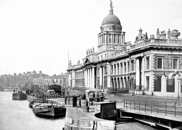 Framed Print : Dublin Custom House early 1900s Framed Print : Dublin Custom House early 1900s
