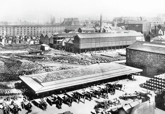 Framed Print : Dublin Guinness Brewery early 1900s Framed Print : Dublin Guinness Brewery early 1900s