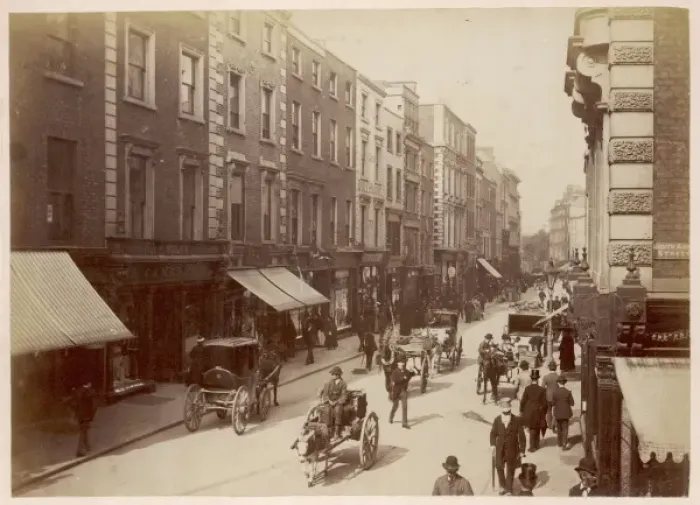 Framed Print : Dublin Street Scene Framed Print : Dublin Street Scene