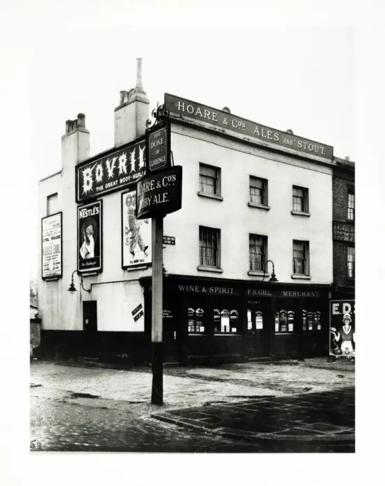 Framed Print : Duke Of Clarence PH, Notting Hill (Old), London Framed Print : Duke Of Clarence PH, Notting Hill (Old), London