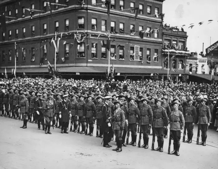 Framed Print : Duke and Duchess of York on Anzac Day Framed Print : Duke and Duchess of York on Anzac Day