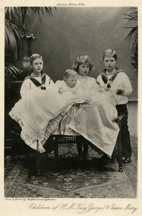 Framed Print : Duke and Duchess of Yorks five eldest children Framed Print : Duke and Duchess of Yorks five eldest children