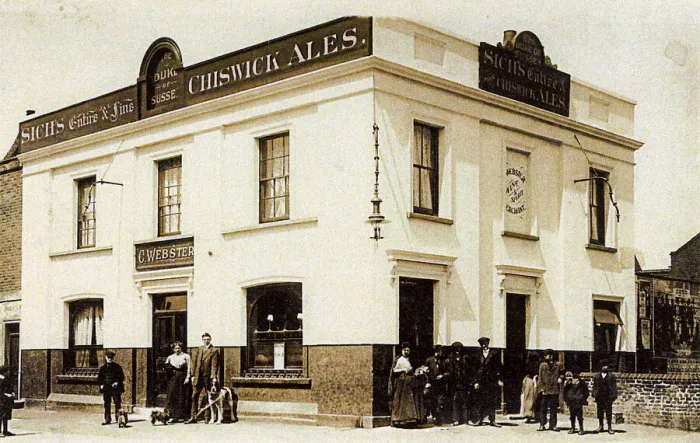 Framed Print : Duke of Sussex pub, 27 Latimer Road, Notting Hill Framed Print : Duke of Sussex pub, 27 Latimer Road, Notting Hill