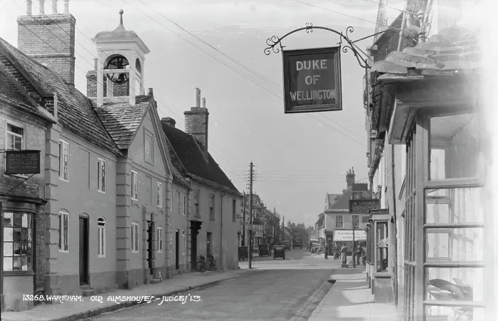 Framed Print : Duke of Wellington Pub in Wareham Framed Print : Duke of Wellington Pub in Wareham