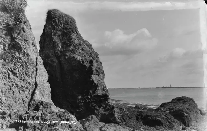 Framed Print : Dulas Bay, Anglesey