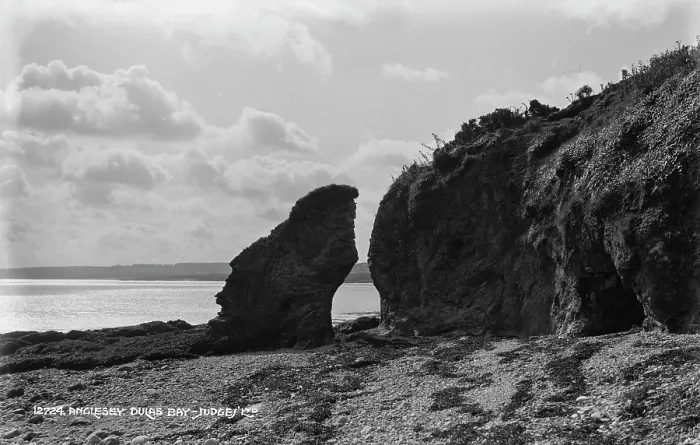 Framed Print : Dulas Bay Rock Formations Framed Print : Dulas Bay Rock Formations